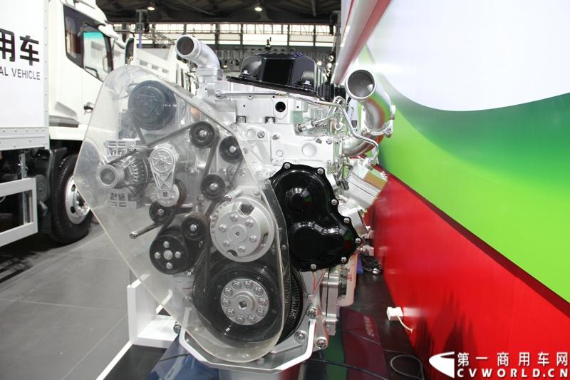 东风康明斯ISZ13重型发动机