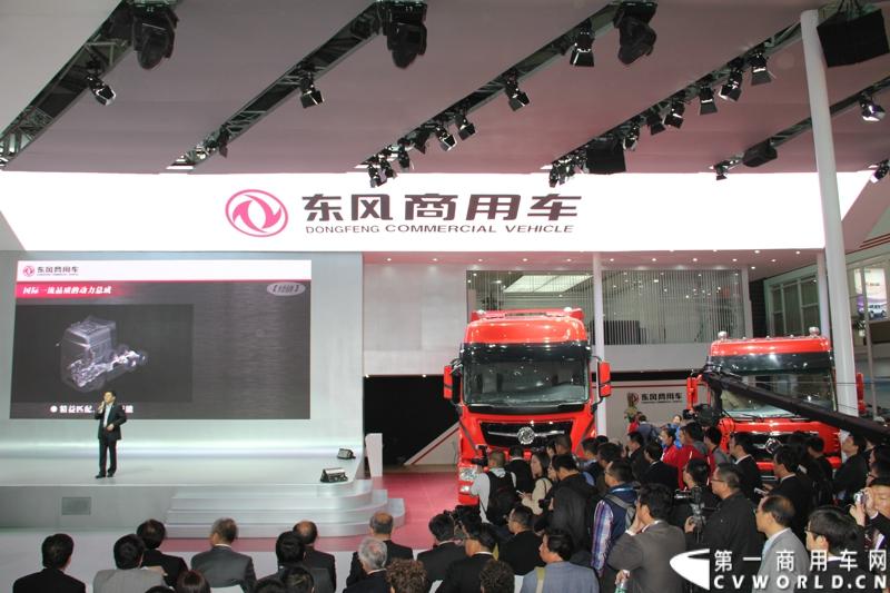 新车发布会现场