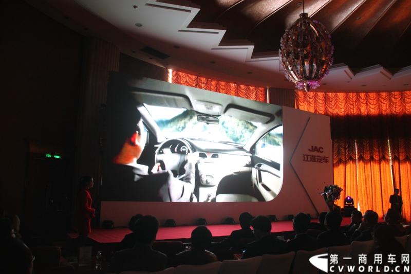 4月19日下午2013年江淮汽车上海车展媒体交流会开始