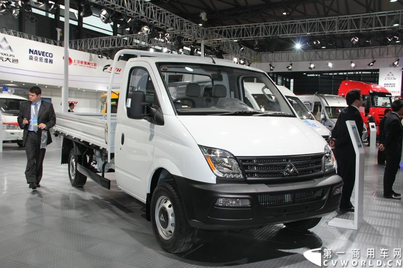 作为首家推出概念车的商用车企业，上汽商用车此次以破局者的形象出现，图为上汽MAXUS大通微卡。