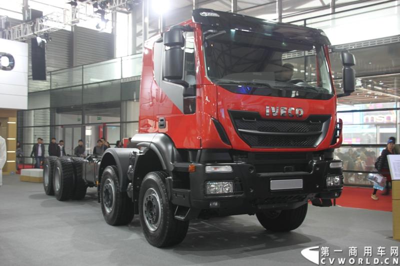 依维柯TRAKKER重卡