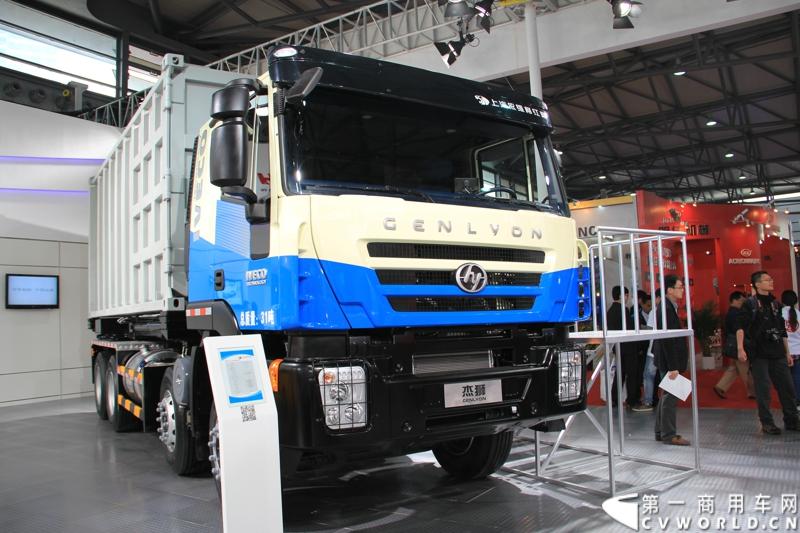 红岩杰狮C100 8X4 国Ⅳ车厢可卸式环卫车