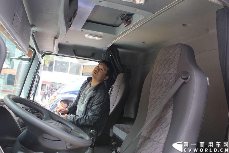 福田欧曼GTL BJ3259DLPKB-XB 9系自卸车