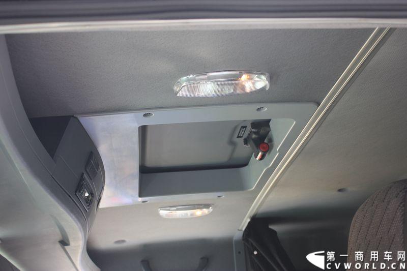 福田欧曼GTL BJ3259DLPKB-XB 9系自卸车