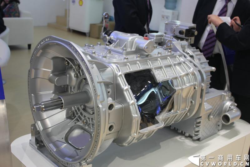 2013年上海车展法士特新品发布现场