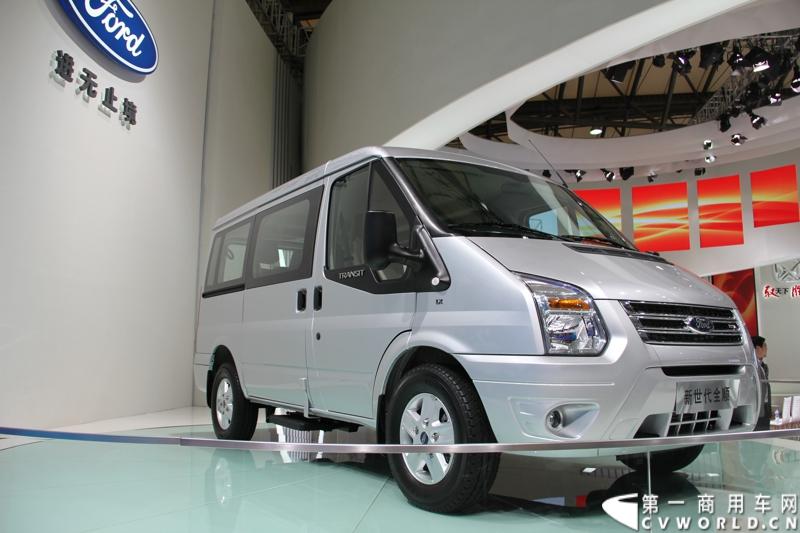 江铃福特新世代全顺改款车型。