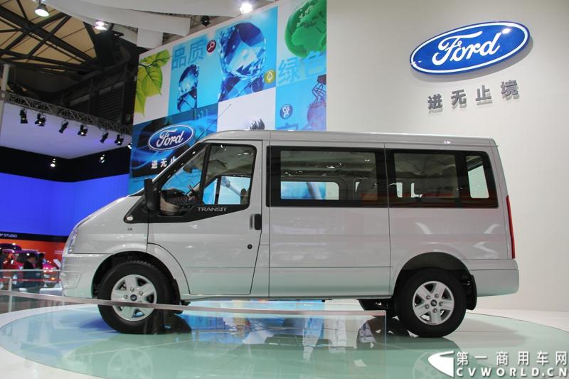 江铃福特新世代全顺改款车型。