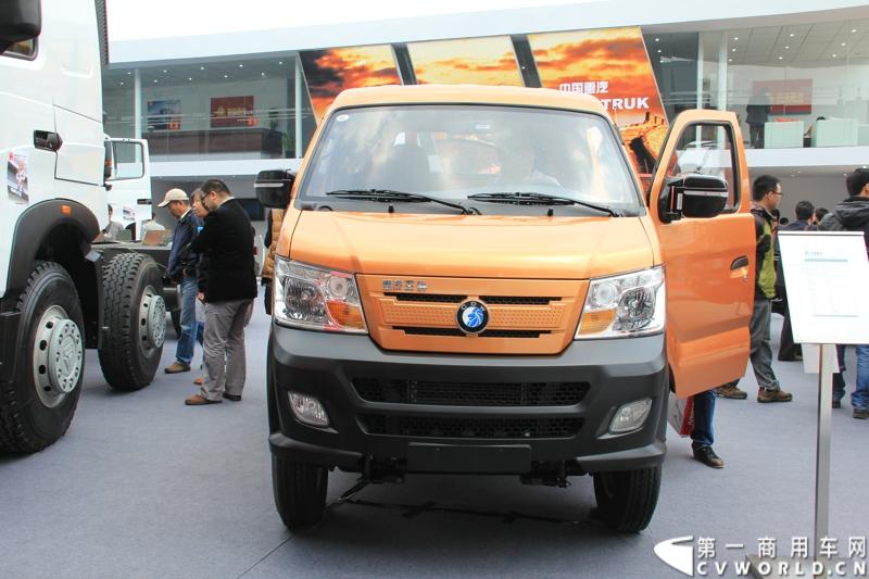 重汽王牌CDW1030N1M4轻卡