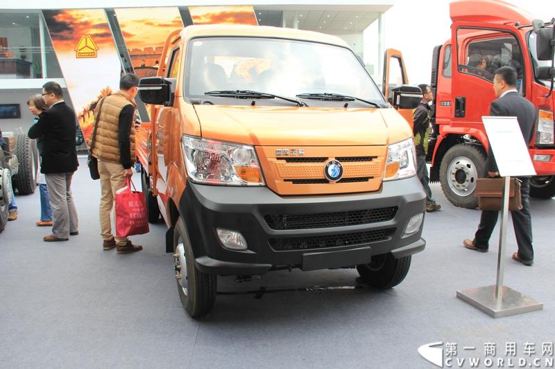 重汽王牌CDW1030N1M4轻卡