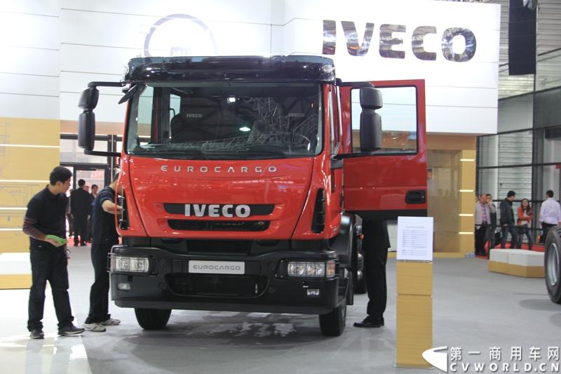 依维柯四门双排Eurocargo底盘