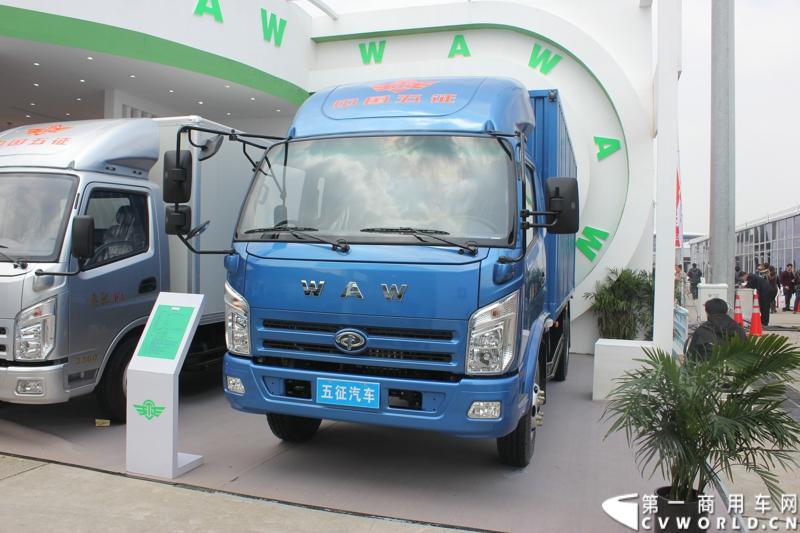 五征集团此次共携4款展车参加此次上海车展。据五征集团的工作人员介绍，此次五征带来的这4款车型均属于五征的重点产品。