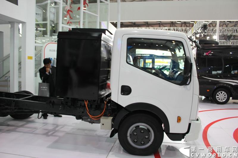 东风纯电动底盘