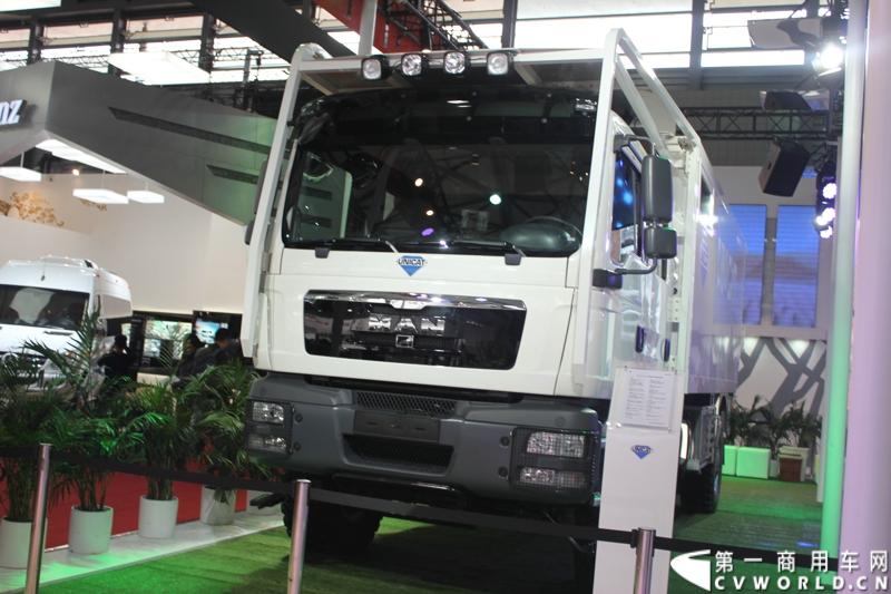 德国曼（MAN）携三款产品亮相了本届上海车展，图为TC 59 Family 4×4越野房车