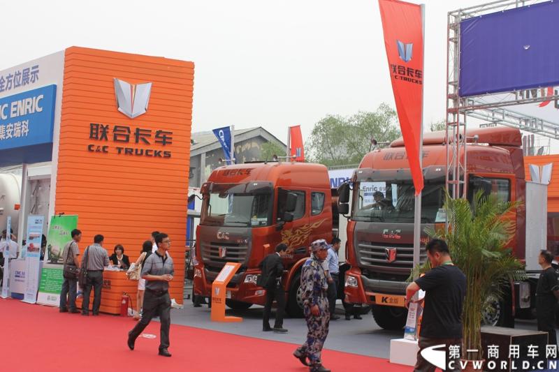 2013年第十四届中国北京国际天然气汽车、加气站设备展览会5月8日到10日在北京农业展览馆举行。作为国内重卡的新生力量，在2012年LNG重卡市场有着不凡表现的联合卡车，也携其4月刚刚下线的K金版系列亮相此次盛会。这也是联合卡车K金版重卡首次亮相北京。图为联合卡车展台。