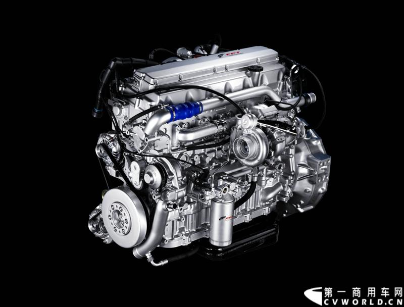 6月24日，菲亚特动力科技（FPT）与北京公交集团的天然气发动机供货交接仪式在意大利驻华大使馆隆重举行。时值双方合作十周年之际，菲亚特动力科技再次为北京公交集团提供了将近1200台环保型天然气发动机，图为C78CNG。