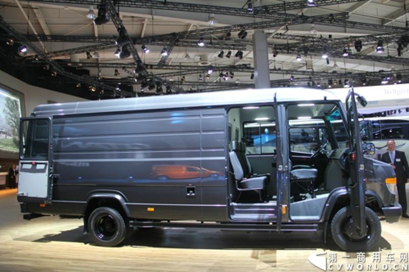 其中包括梅赛德斯-奔驰和setra 品牌的全新城市客车和豪华旅行客车等