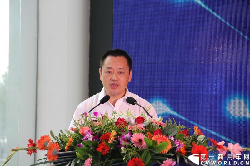 7月6日，以“江淮帅铃 超越巅峰”为主题的江淮帅铃新品系成都发布会，在蓉城成都隆重举行，此举也揭开了江淮新帅铃在西南上市的序幕。图为江淮新一代帅铃在西南上市发布会现场。