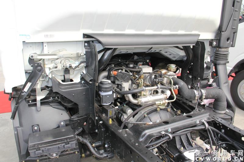 7月6日，以“江淮帅铃 超越巅峰”为主题的江淮帅铃新品系成都发布会，在蓉城成都隆重举行，此举也揭开了江淮新帅铃在西南上市的序幕。图为江淮新一代帅铃在西南上市发布会现场。