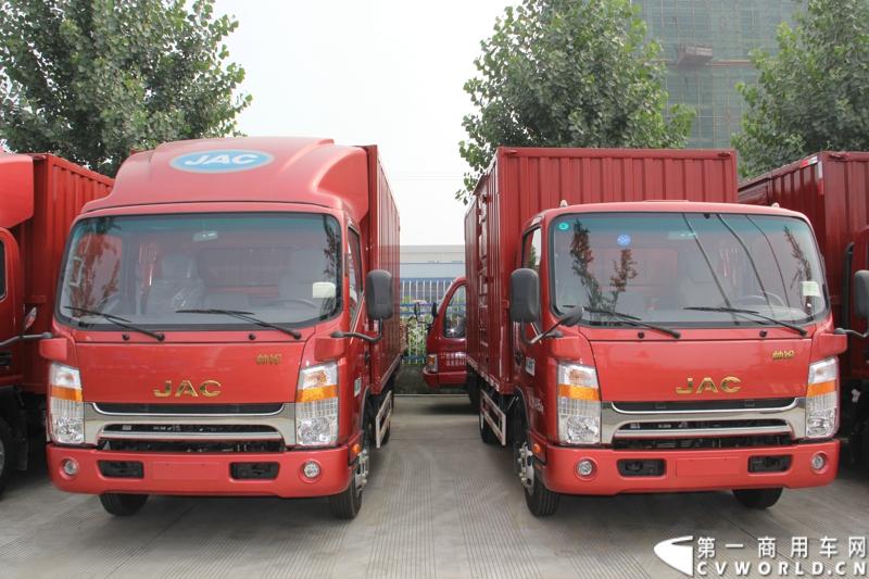 7月6日，以“江淮帅铃 超越巅峰”为主题的江淮帅铃新品系成都发布会，在蓉城成都隆重举行，此举也揭开了江淮新帅铃在西南上市的序幕。图为江淮新一代帅铃在西南上市发布会现场。