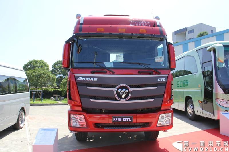 2013年7月12日，福田汽车与国家海洋局正式签署“中国南北极科考战略合作伙伴”协议。福田汽车旗下欧曼、拓陆者、福田欧辉产品成为“中国南北极科考站建设指定用车”、“中国南北极科考专用皮卡”、“中国南北极科考队员专用车辆”。图为现场展车欧曼GTL。