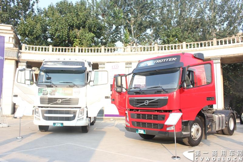 历时长达五个月，“驭节油巅峰 领高效全程”——2013沃尔沃卡车高效节油先锋评选正式圆满落幕。8月31日到9月1日，来自全国各区域赛的21名优秀驾驶员进行了激烈角逐。图为现场展车。