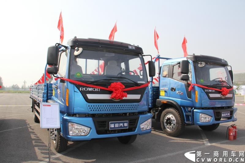 9月11日，福田瑞沃中卡康明斯动力新品上市发布会在北京顺利落幕，福田高层、供应商代表、经销商代表、用户代表共同见证了福田瑞沃康明斯动力新品的首次登场。图为福田瑞沃中卡康明斯动力新品。