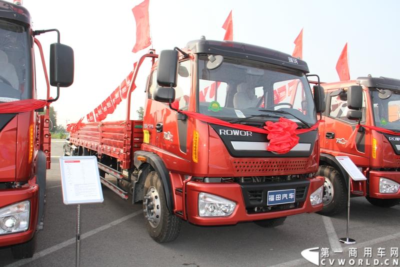 9月11日，福田瑞沃中卡康明斯动力新品上市发布会在北京顺利落幕，福田高层、供应商代表、经销商代表、用户代表共同见证了福田瑞沃康明斯动力新品的首次登场。图为福田瑞沃中卡康明斯动力新品。