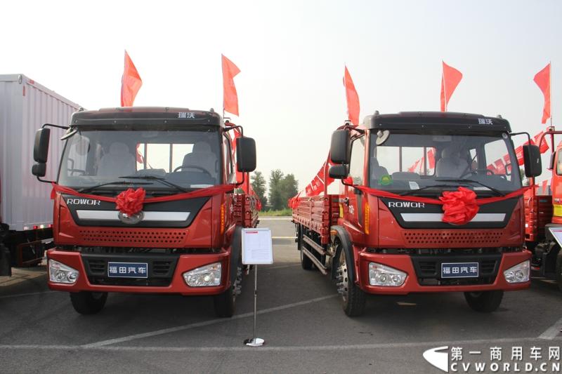 9月11日，福田瑞沃中卡康明斯动力新品上市发布会在北京顺利落幕，福田高层、供应商代表、经销商代表、用户代表共同见证了福田瑞沃康明斯动力新品的首次登场。图为福田瑞沃中卡康明斯动力新品。