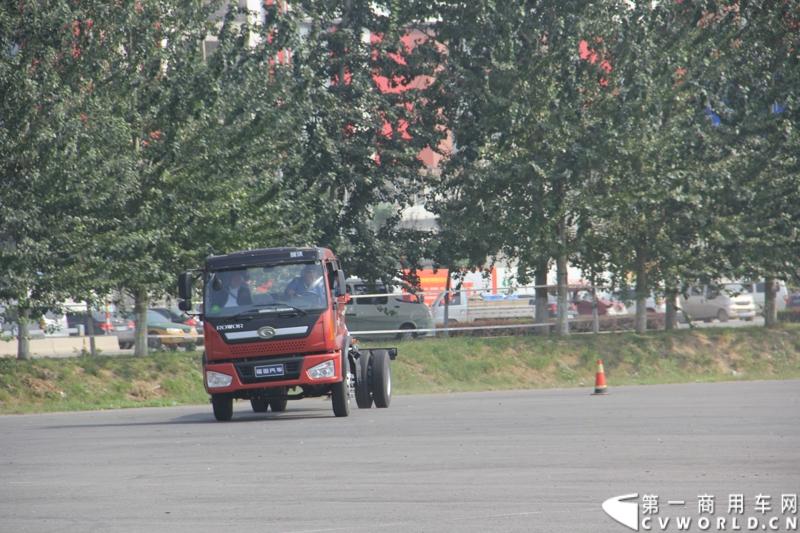 9月11日，福田瑞沃中卡康明斯动力新品上市发布会在北京顺利落幕，福田高层、供应商代表、经销商代表、用户代表共同见证了福田瑞沃康明斯动力新品的首次登场。图为福田瑞沃中卡康明斯动力新品。