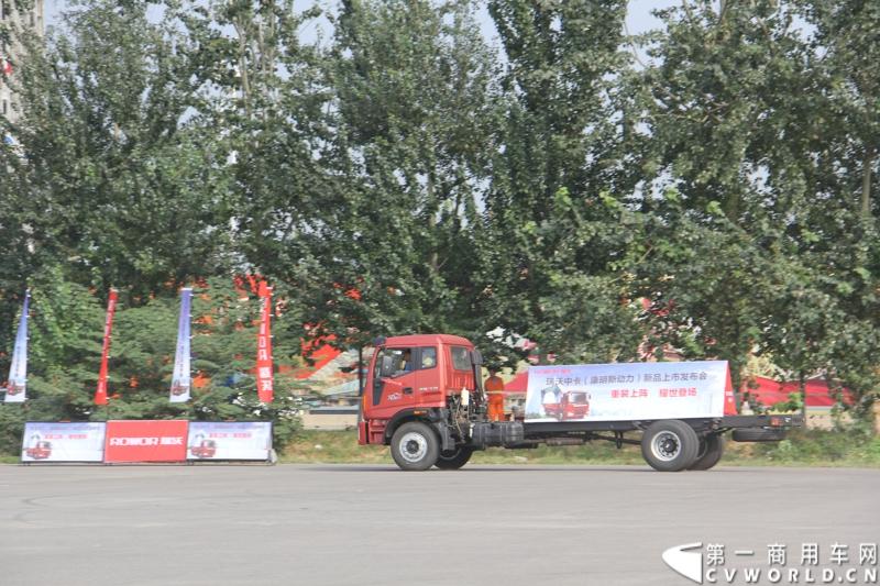 9月11日，福田瑞沃中卡康明斯动力新品上市发布会在北京顺利落幕，福田高层、供应商代表、经销商代表、用户代表共同见证了福田瑞沃康明斯动力新品的首次登场。图为福田瑞沃中卡康明斯动力新品。