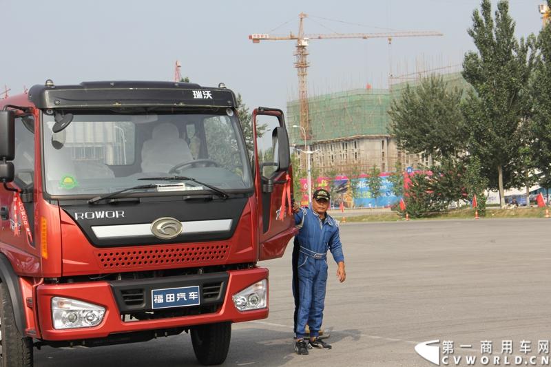 9月11日，福田瑞沃中卡康明斯动力新品上市发布会在北京顺利落幕，福田高层、供应商代表、经销商代表、用户代表共同见证了福田瑞沃康明斯动力新品的首次登场。图为福田瑞沃中卡康明斯动力新品。