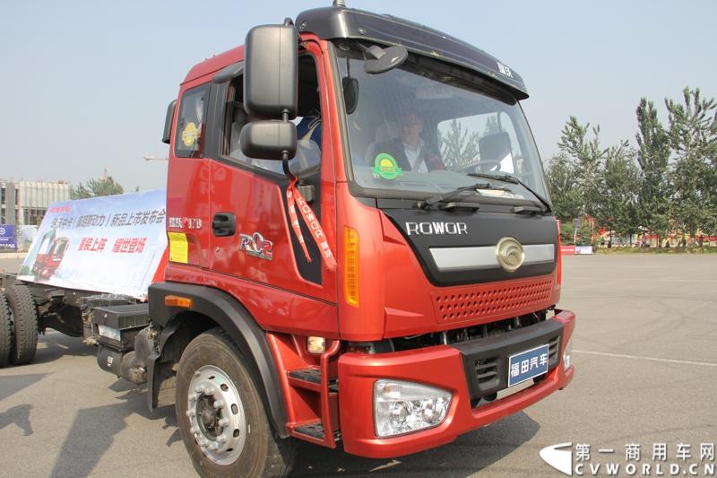 9月11日，福田瑞沃中卡康明斯动力新品上市发布会在北京顺利落幕，福田高层、供应商代表、经销商代表、用户代表共同见证了福田瑞沃康明斯动力新品的首次登场。图为福田瑞沃中卡康明斯动力新品。