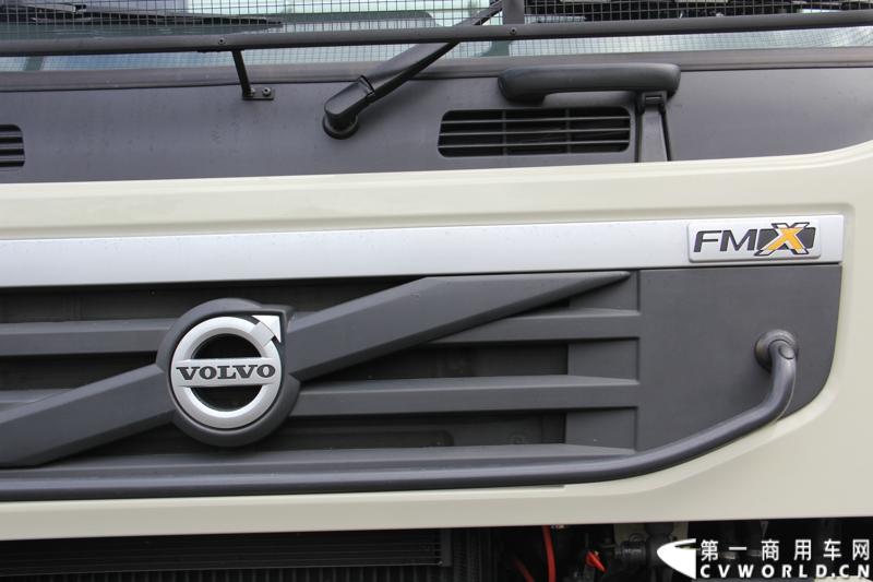 2013沃尔沃卡车高效节油先锋亚太区总决赛在澳大利亚布里斯班落下帷幕，今年亚太区总决赛共有13名来自亚太区各国的节油冠军参加，他们分别来自中国、韩国、台湾、泰国、马来西亚、新加坡、印度尼西亚、斯里兰卡、澳大利亚和新西兰。来自澳大利亚的格兰特·莫里斯（Grant Morice）在自己的主场，最终赢得了亚太区公路赛的总冠军。图为非公路用车决赛，比赛车型为沃尔沃FMX工程车。