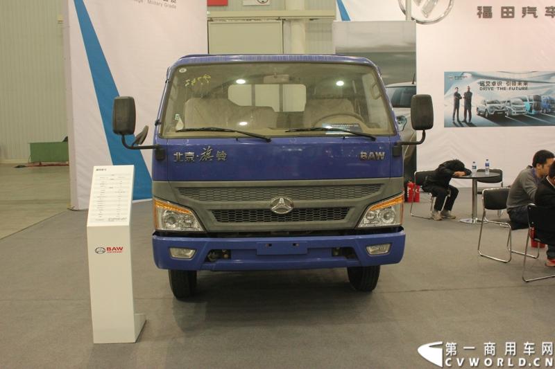 2013年10月30日，中国国际商用车展（CCVS）在武汉国际博览中心开幕，此次展会相比首届规模更大，覆盖B1-B5，A1-A3八个展区。相比首届，今年还增加了动态展示区，还有车试乘试驾，专用车功能演示等环节。一汽解放、东风商用车、重汽、福田、陕汽、江淮、上依红等厂商纷纷携旗下明星产品悉数亮相。图为北汽旗铃轻卡。