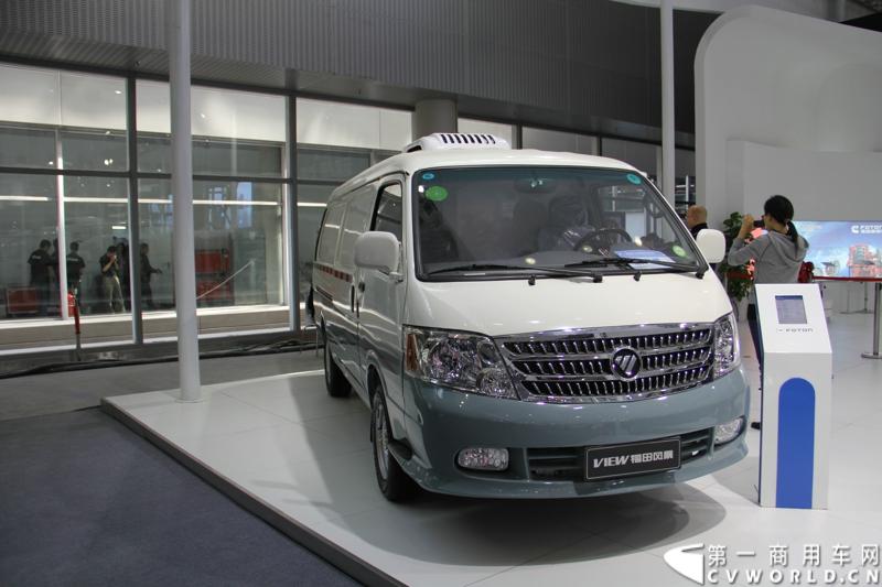 2013年11月21日，第十一届广州国际车展盛大开幕，福田汽车携旗下蒙派克S级、蒙派克E级、风景、拓陆者以及萨普征服者皮卡等7款重点产品亮相。车展现场，福田汽车正式发布2014新品路线图，同时现场揭晓了福田汽车南极品质之旅活动中“极地司机”和“极地梦想家”的最终名单。图为福田风景轻客。