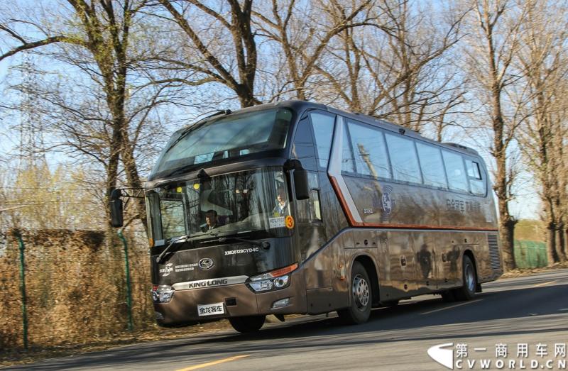 2013年11月25日到26日，全国交通运输行业“金龙龙翼杯”机动车驾驶员总决赛在北京举行。总决赛共迎来自全国26个省市50位驾驶精英进行了激烈角逐。最后安徽省合肥客运公司获得了大赛团体赛第一名以及来自安徽合肥客运公司的施健获得了个人赛第一名。