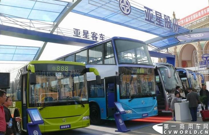 1月11日，潍柴动力旗下的亚星客车公司成功重组收购厦门丰泰国际新能源汽车公司，将在厦门建设新能源客车基地和高档客车出口制造基地。此次战略重组，是山东重工着眼于未来新能源动力业务发展需要，加快新兴产业发展的重要步骤。通过本次战略重组，山东重工将打造一个高端客车发展平台，实现整车板块的横向拓展和客车产品链的纵向延伸。