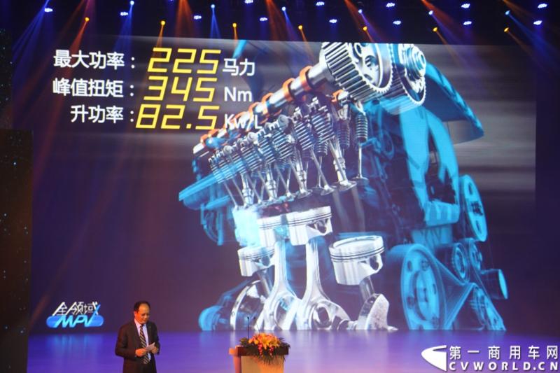 2月28日，“两翼并举 与未来同行”上汽大通品牌战略暨全领域MPV G10发布会在上海举行。在本次发布会上，上汽大通发布品牌规划，并亮相全新品牌标识，同时推出上汽集团凝聚全球技术实力打造的另一款MPV力作，上汽大通全领域MPV G10。图为发布会现场。