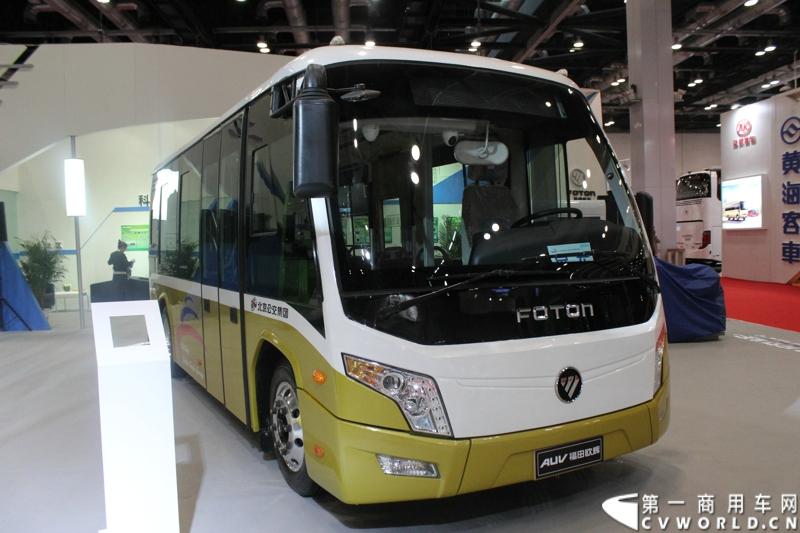 福田欧辉在北京道路运输展上发布新能源客车一体化解决方案，并推出“智蓝”战略新能源系列客车新品，在新能源技术领域率先实现了从产品技术创新到整体化城市绿色交通解决方案的升级。图为欧辉客车新品BJ6650迷你快充电动巴士。
