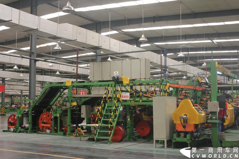 5月14日，山东皓宇橡胶有限公司（生产犇牛轮胎）在山东寿光凯莱大酒店举行皓宇集团五周年庆典暨品牌研讨会。来自全国的近200位经销商以及媒体参加了庆典活动。