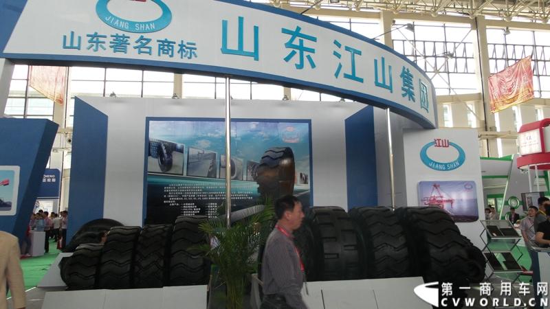 2014年5月15日，第五届中国（广饶）国际橡胶轮胎暨汽车配件展览会在山东广饶国际博览中心开幕。本届展览会共设七个展区，室内展览面积4万多平方米，主要展出橡胶轮胎机械设备、轮胎翻新设备及原料、橡胶原材料、汽车配件等八大类展品展览面积达4万平方米，40多个国家和地区的610家企业参展。