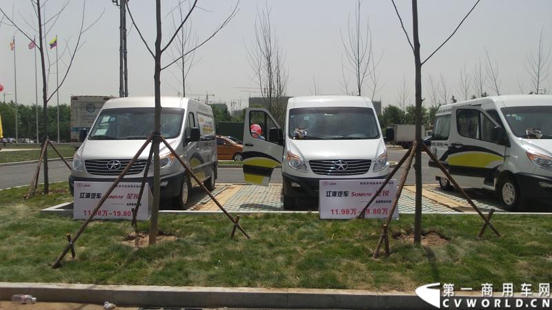 2014年5月15日，第五届中国（广饶）国际橡胶轮胎暨汽车配件展览会在山东广饶国际博览中心开幕。本届展览会共设七个展区，室内展览面积4万多平方米，主要展出橡胶轮胎机械设备、轮胎翻新设备及原料、橡胶原材料、汽车配件等八大类展品展览面积达4万平方米，40多个国家和地区的610家企业参展。