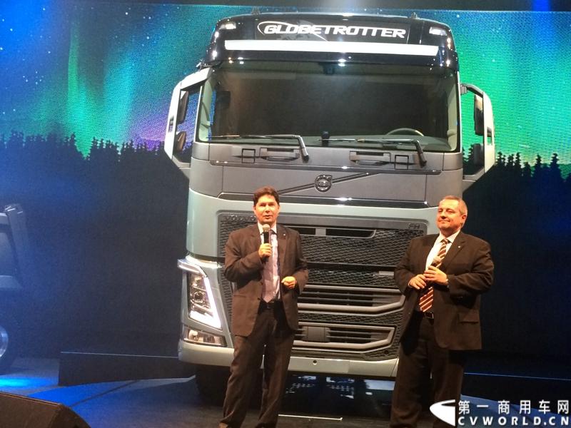 5月19日，韩国首尔，沃尔沃卡车全新系列正式进入亚洲市场，包括荣获欧洲“2014国际年度重卡”称号的沃尔沃旗舰车型——全新FH。通过一系列上市活动，沃尔沃集团将高端卡车的定义推向更高标准，并将引领运输业的发展。图为沃尔沃全新FH旗舰车型亚洲上市。