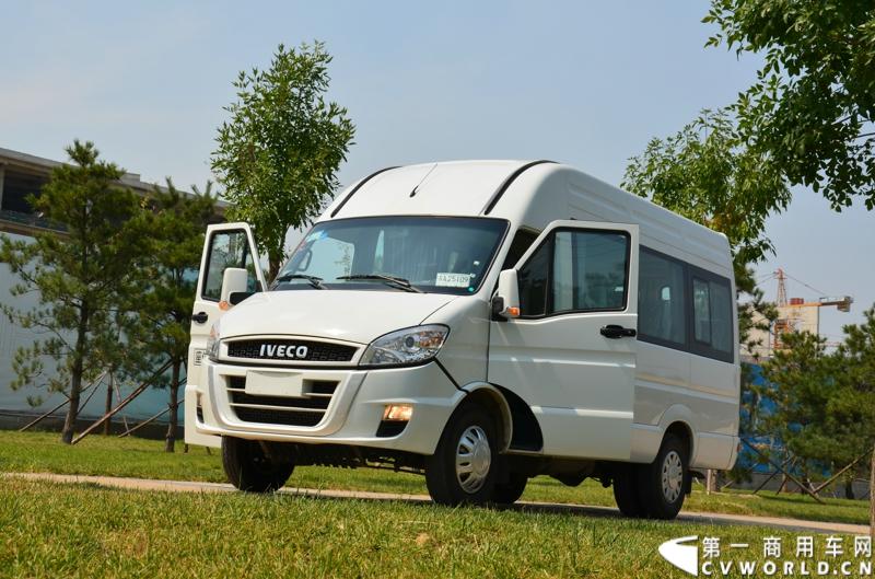 8月27日，由南京依维柯发起的“中国梦绿色行”——2014年依维柯全国环保巡展活动来到北京。据了解，本次活动分南北两条线路展开，途经16座城市，总行驶里程逾一万公里。图为依维柯Power  Daily  2014