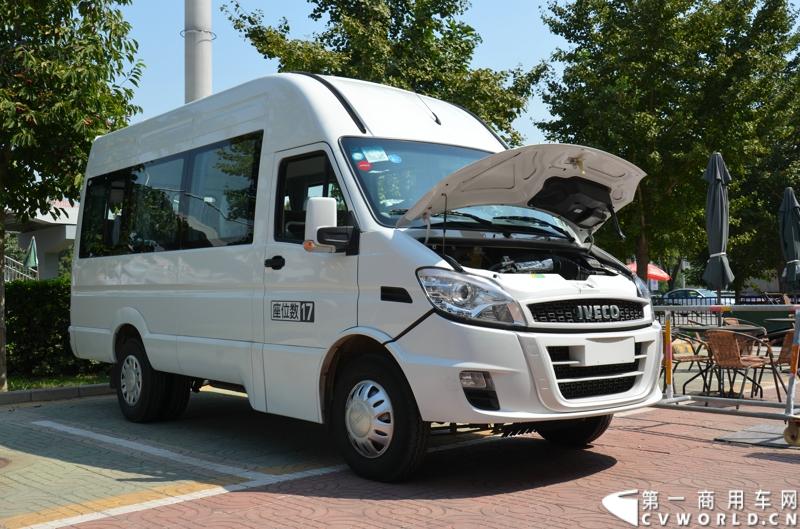 8月27日，由南京依维柯发起的“中国梦绿色行”——2014年依维柯全国环保巡展活动来到北京。据了解，本次活动分南北两条线路展开，途经16座城市，总行驶里程逾一万公里。图为依维柯Power  Daily  2014