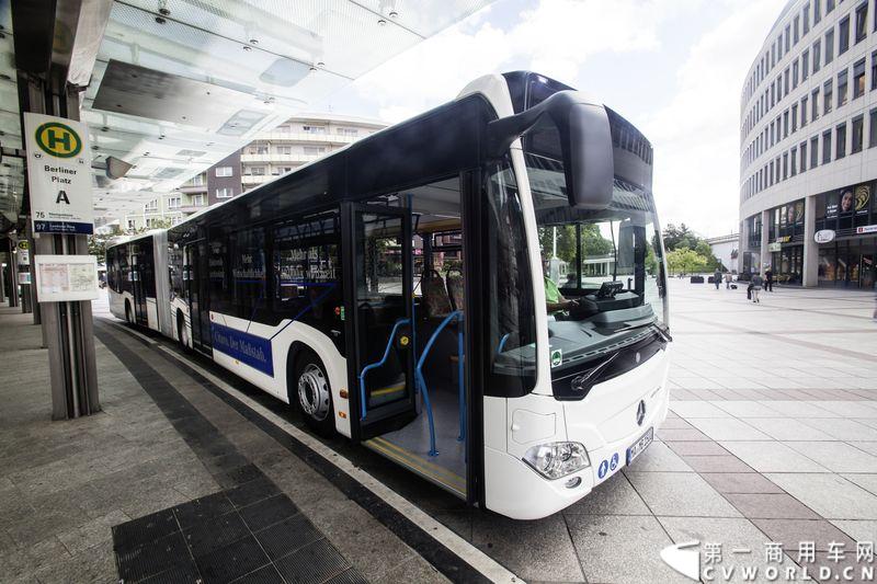 2014 IAA:奔驰Citaro G铰接式客车