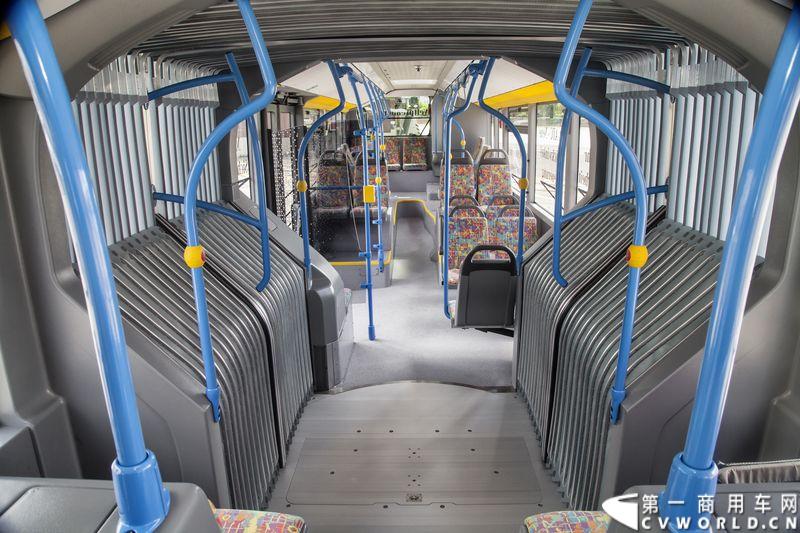 2014 IAA:奔驰Citaro G铰接式客车