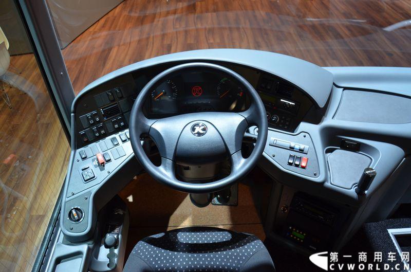 2014 IAA:奔驰SETRA S415 UL客车