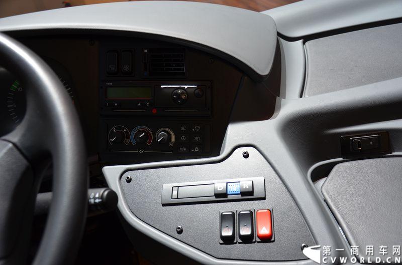 2014 IAA:奔驰SETRA S415 UL客车