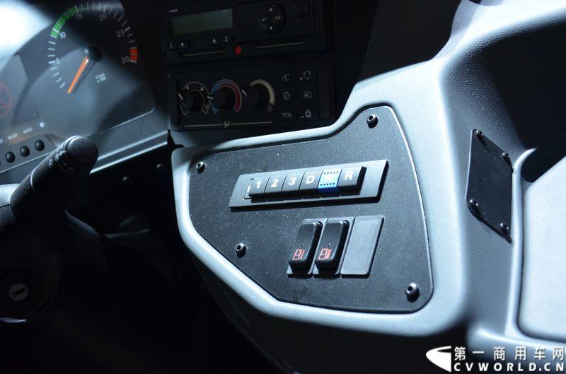 2014 IAA:奔驰SETRA S416 LE客车